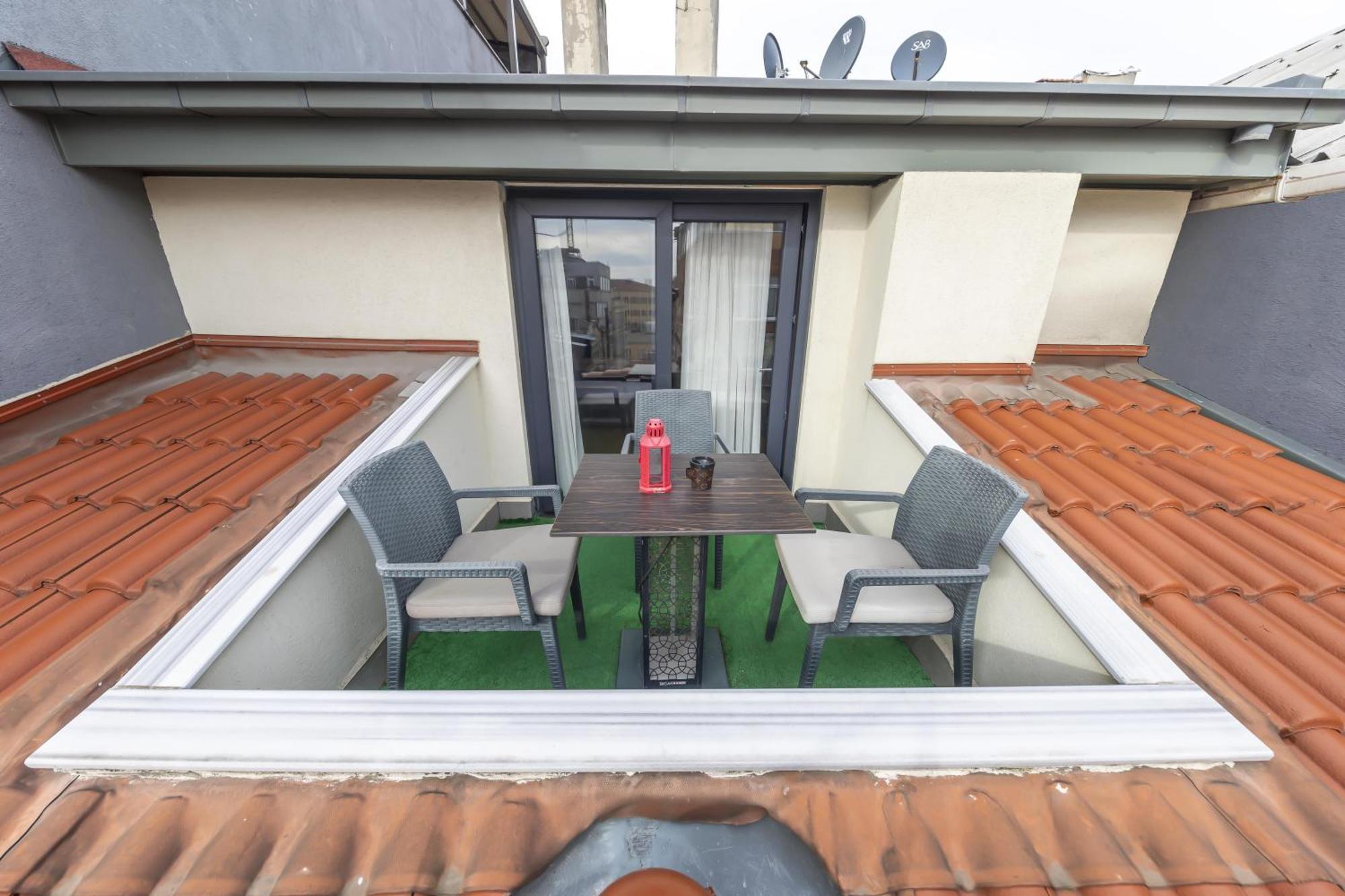 The Business Class Suit Karakoy — Photos 3